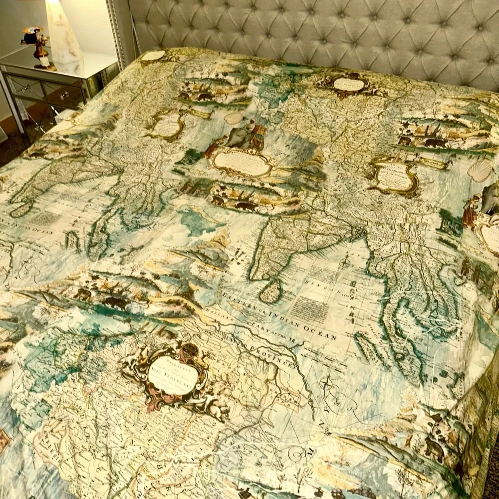 Pottery Barn World Map Duvet Cover & Shams. Blue and Cream King/CAL King